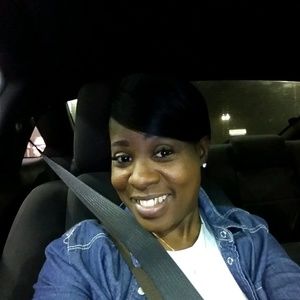 Meet your Posher, Felicia